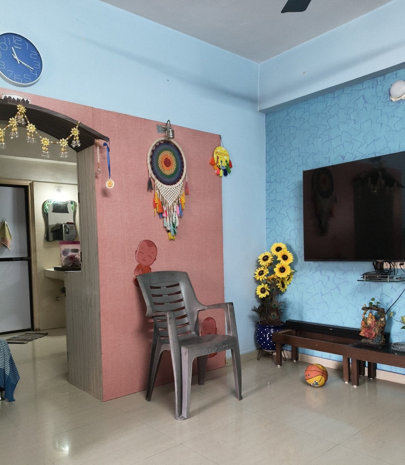 Bhavi's Beauty Care & Nail Artist