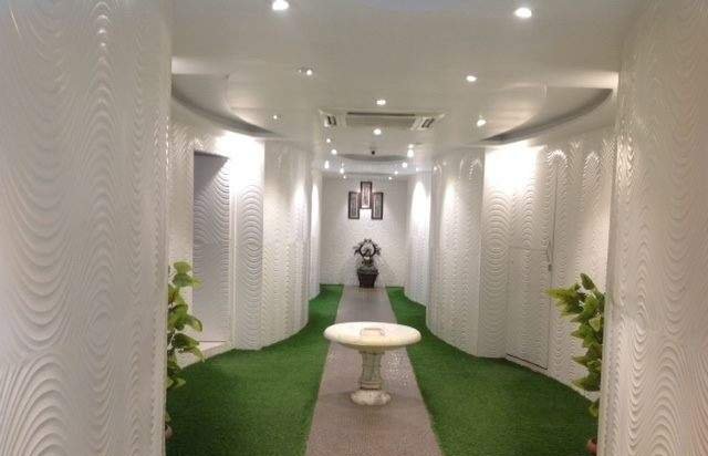 White Catalogue Nail & Tattoo Studio