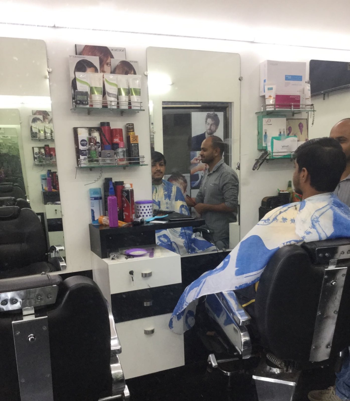 Krazz Hair & Beauty Family Salon