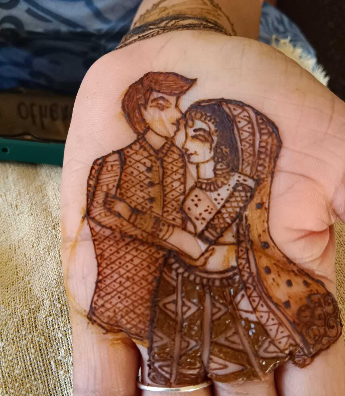 Pooja Bridal Mehndi Art And Classes