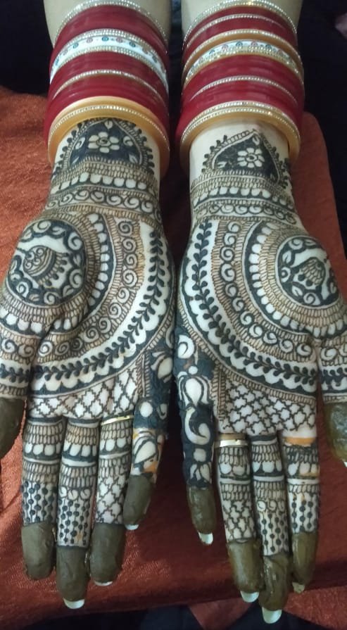 Amee Mehndi