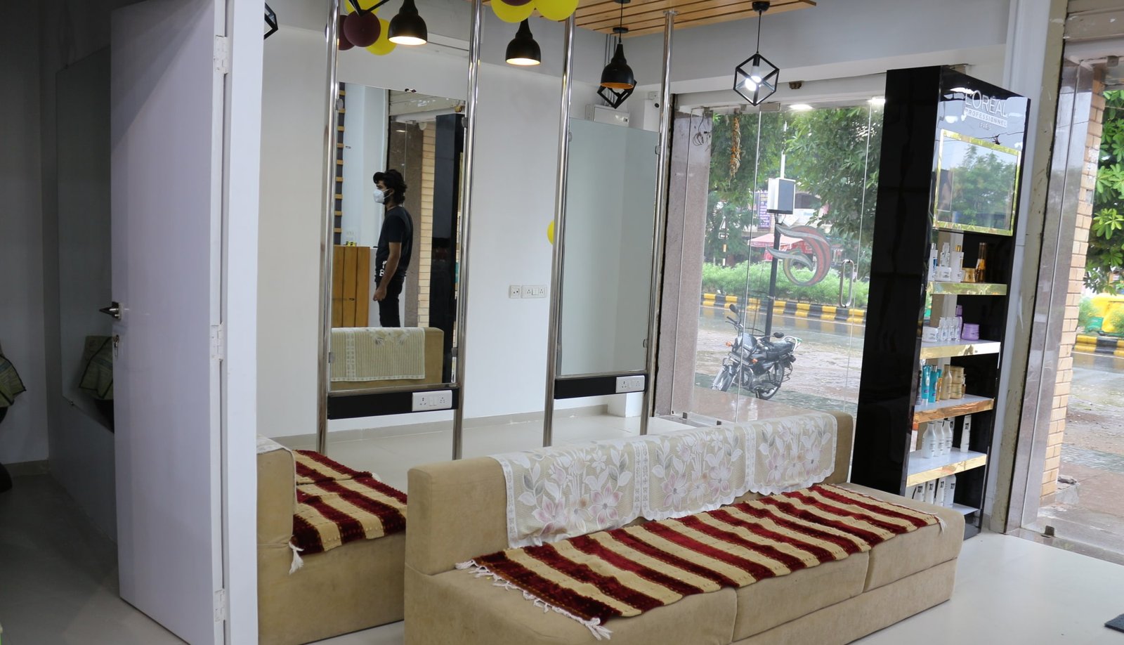 Gozel Salons