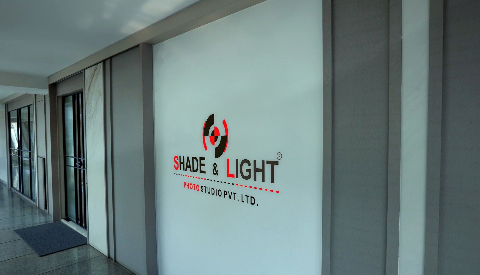 Shade & Light Photo Studio