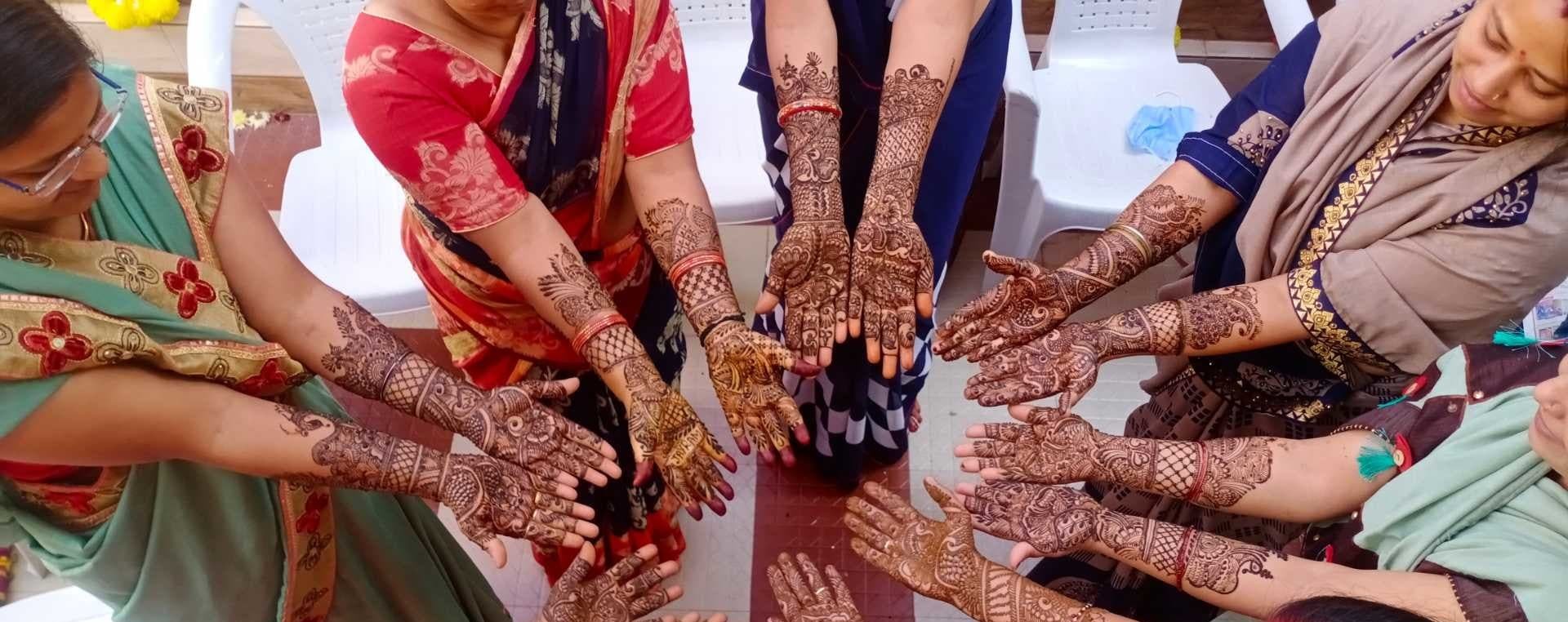 Mehendi Artists Perfect Point