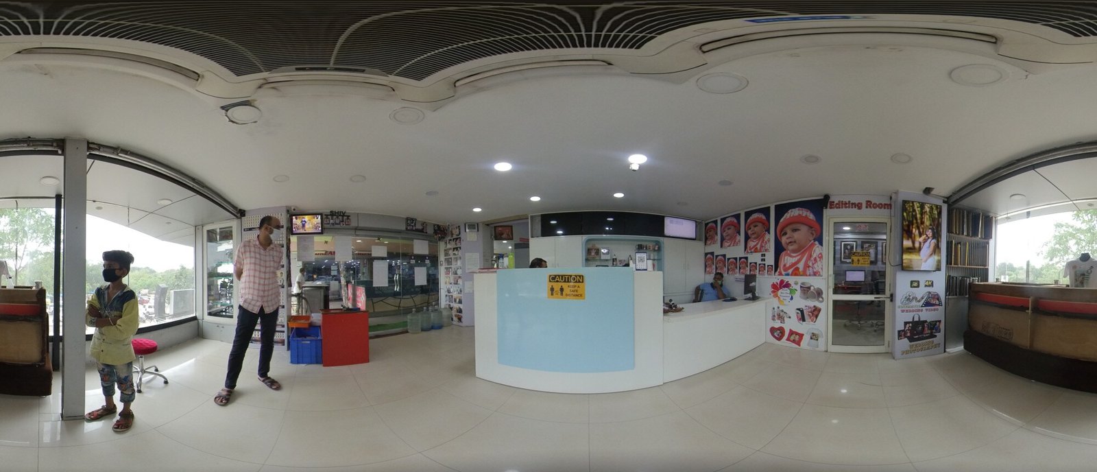 Chandra Photo Studio