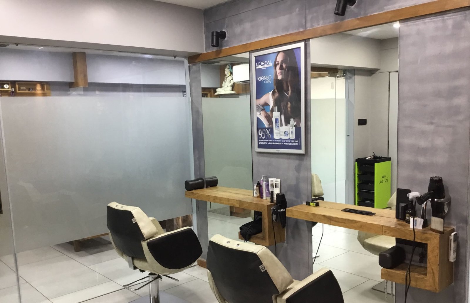 Milin's Salon