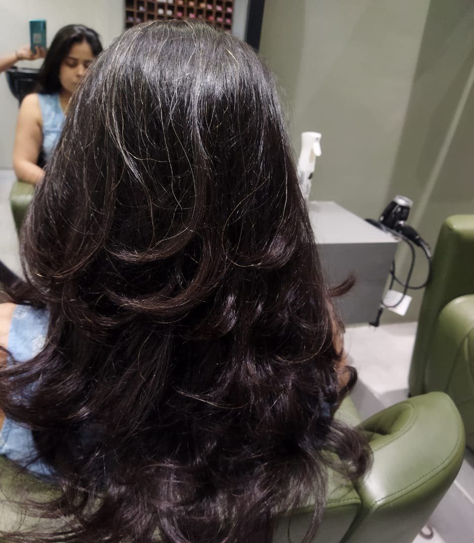 Collegian Salon