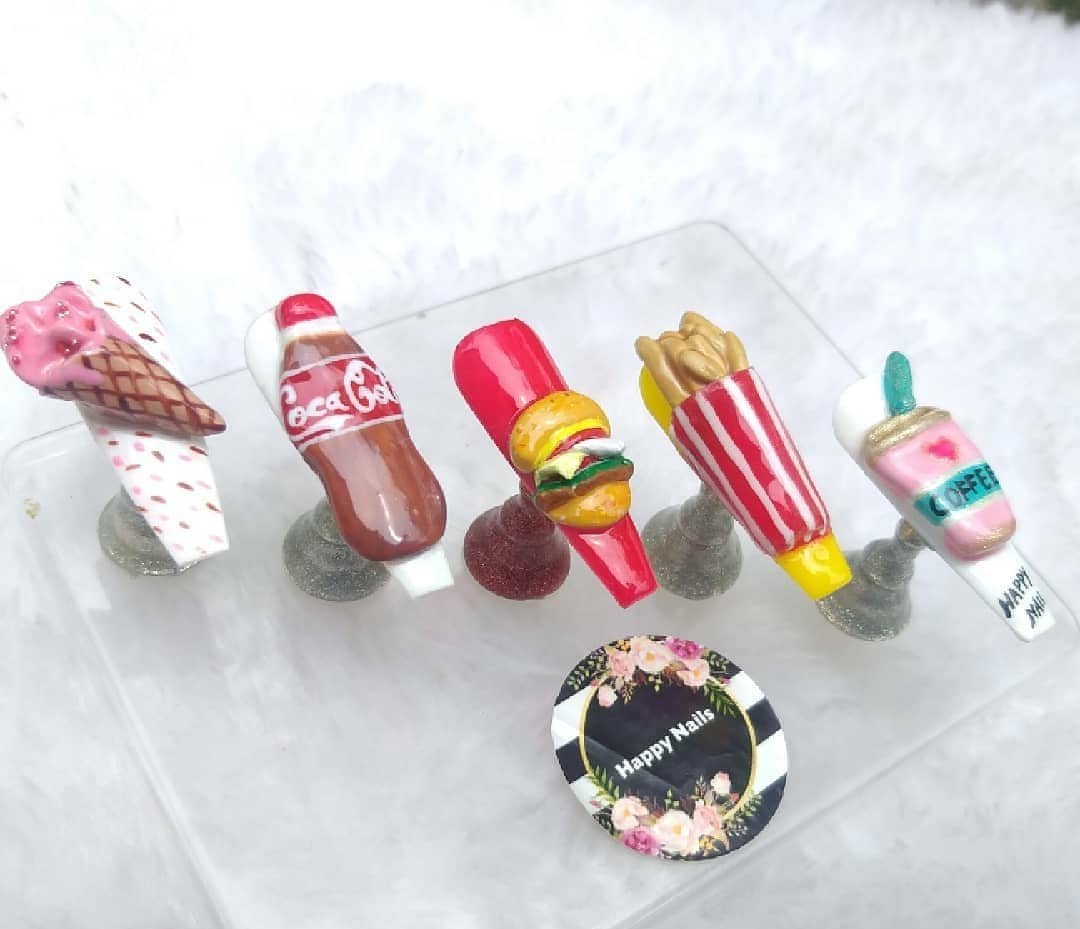 Happy Nail & Eyelash Studio Academy