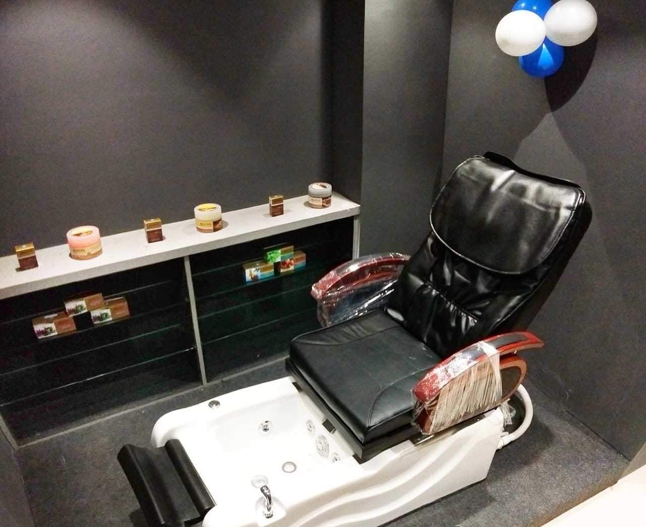 Siddhi Beauty Parlour