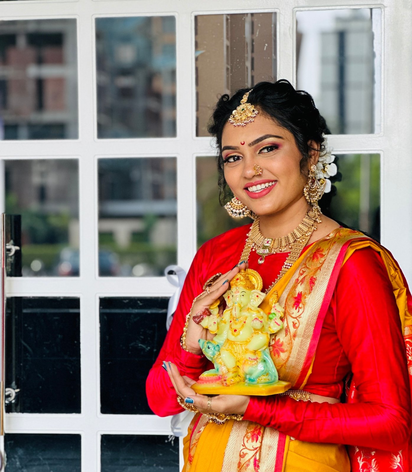 Om Bridal