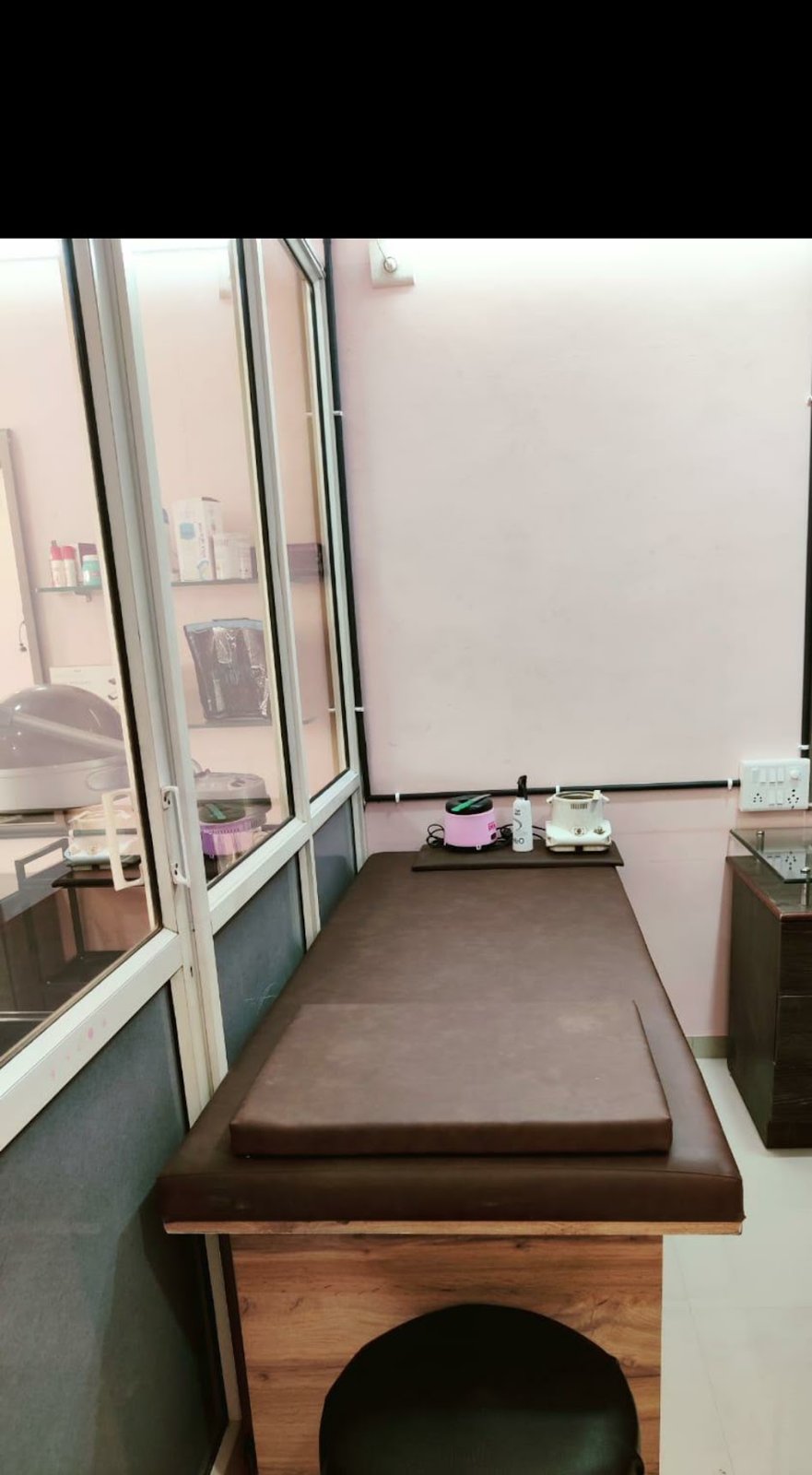 Pari Beauty Studio