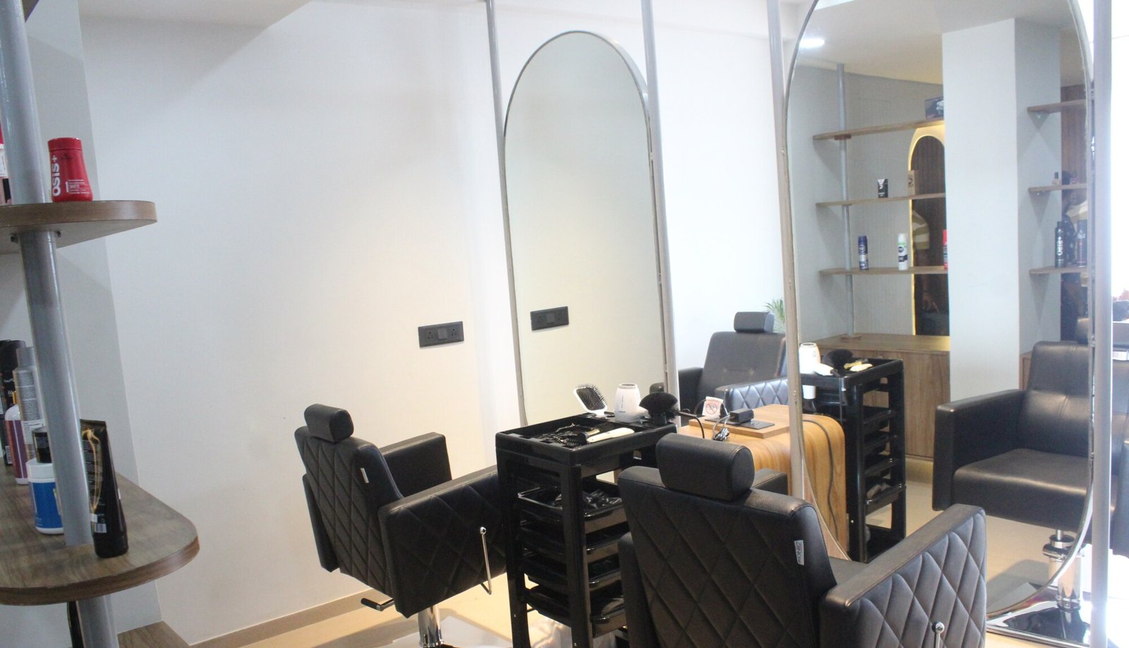 Roots Salon