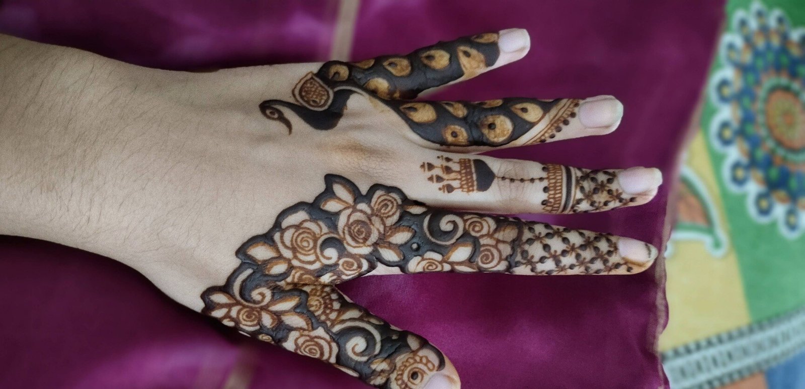 Priyanshi Zala Henna Art
