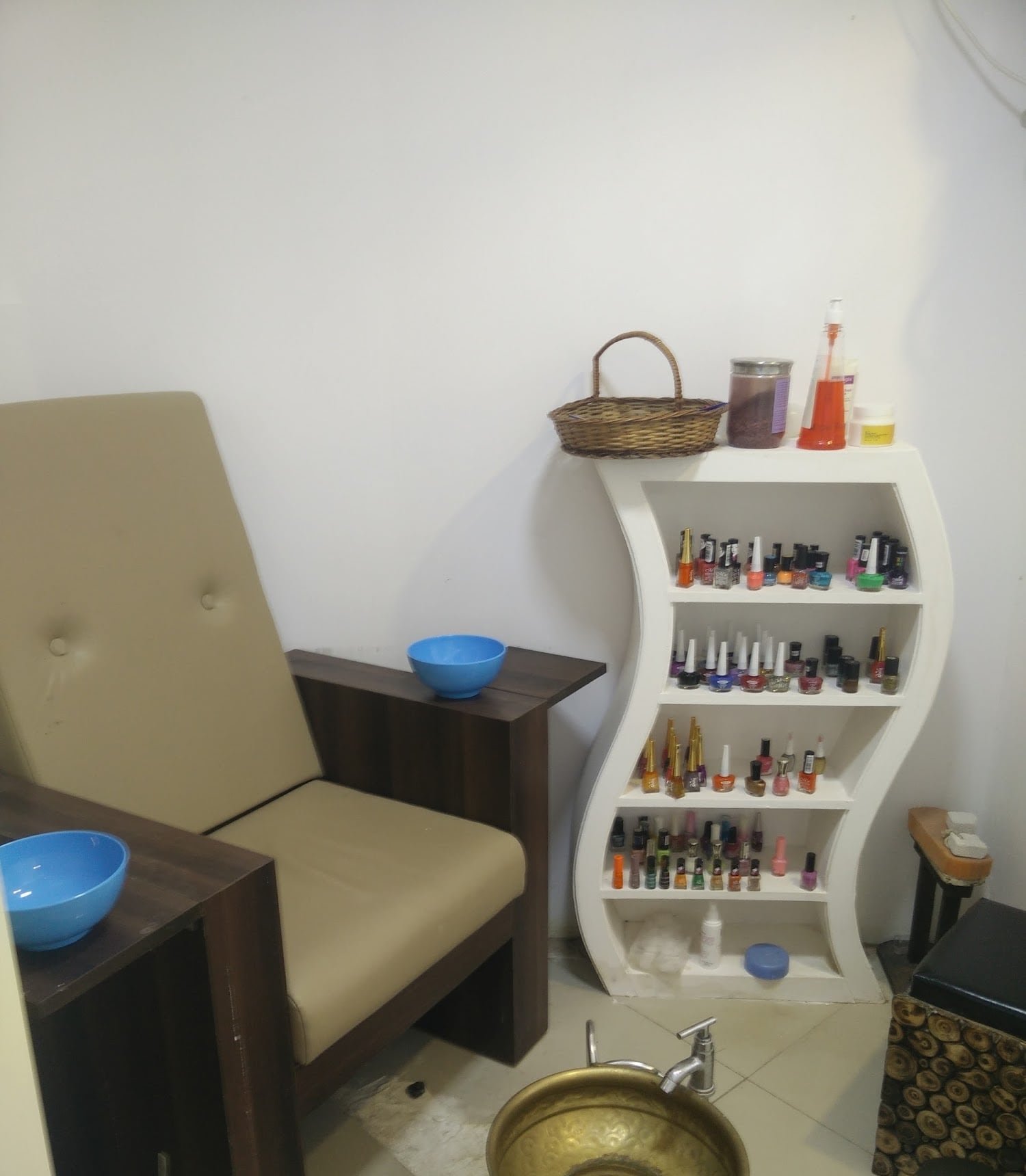 Blue Heaven Unisex Salon