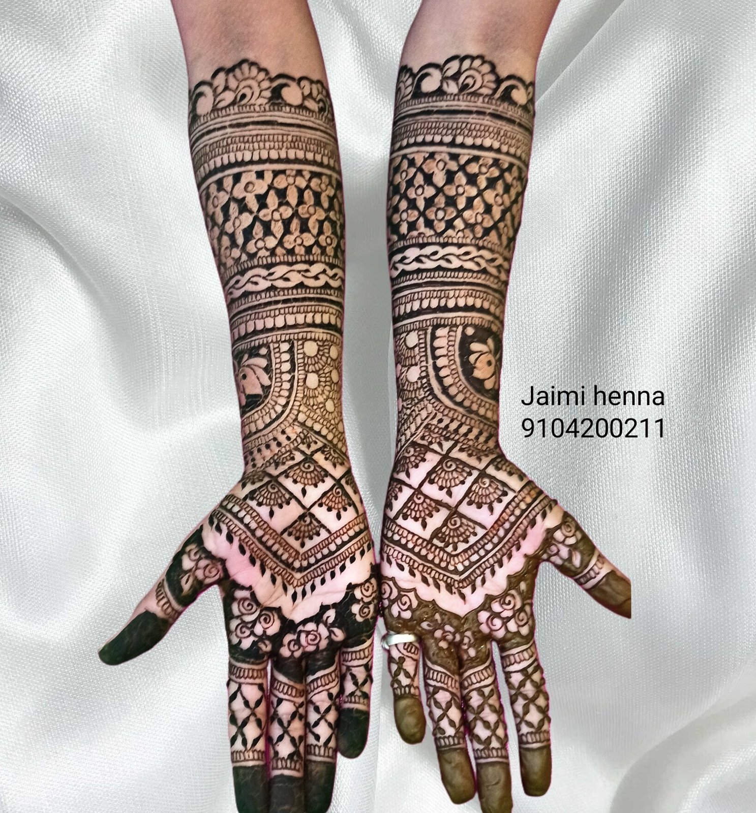 Jaimi henna - Mehendi Artist