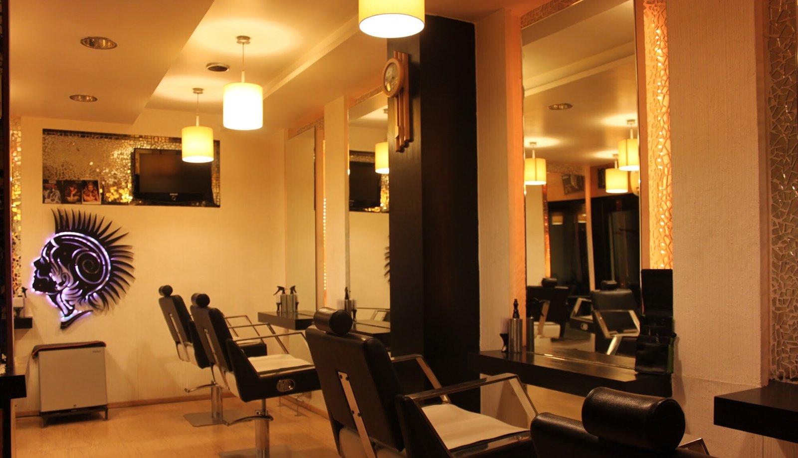 Newyork Salon