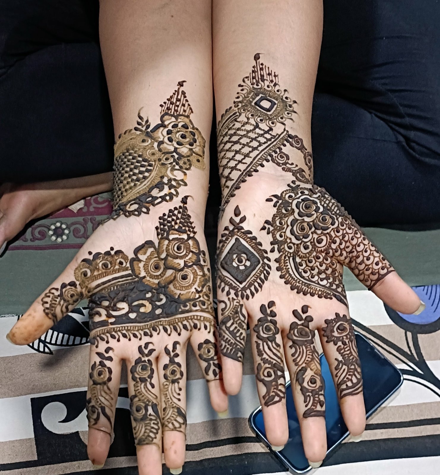 Aamena Mehendi Artist Vadodara