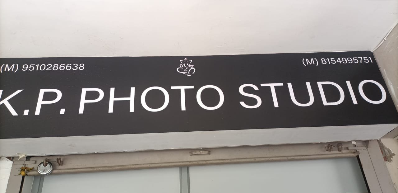 K P Photo Studio