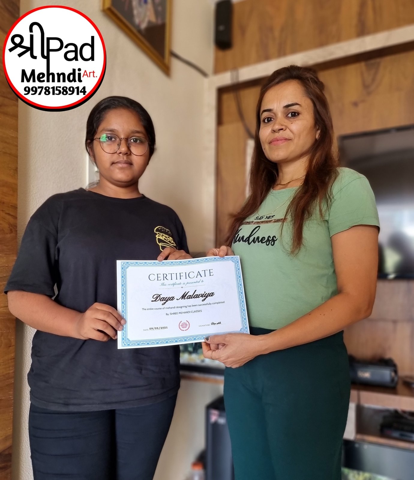 Shreepad Mehndi Art & Classes