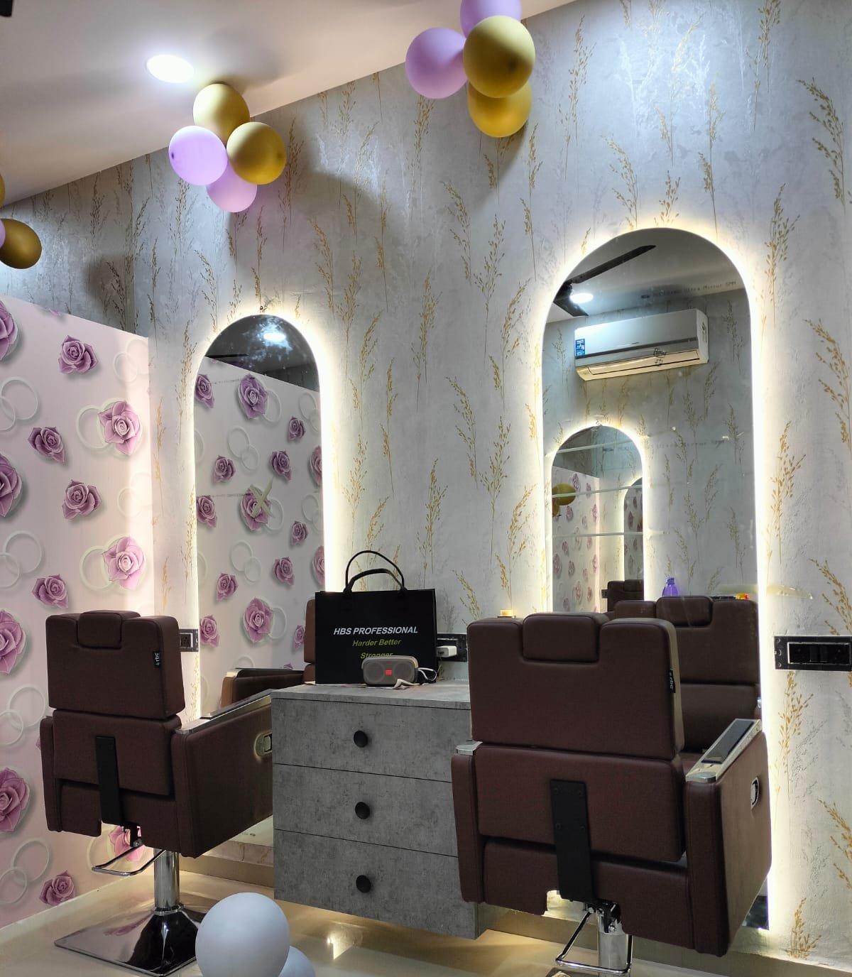 Maa Shringaar Salon & Academy