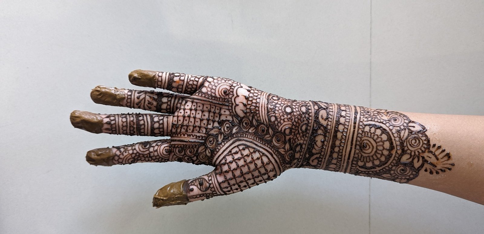 Angel Mehndi Artist
