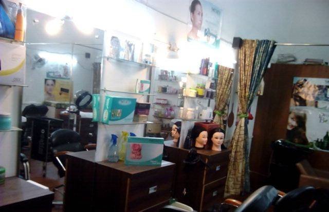 New Adron Beauty Parlour & Academic