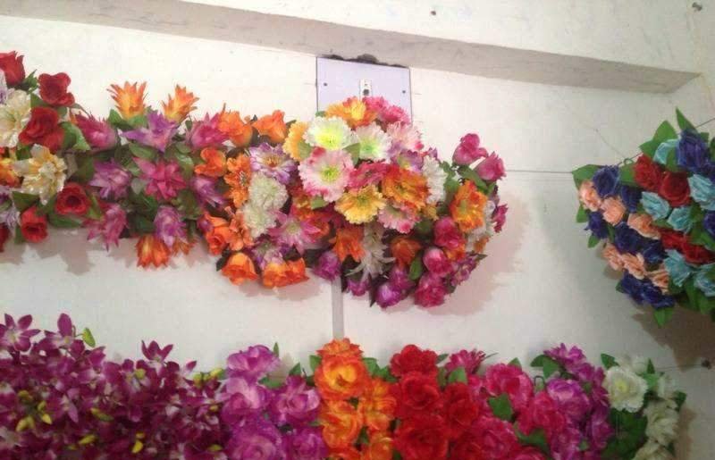 Jay Yogeshwer Flower Mart