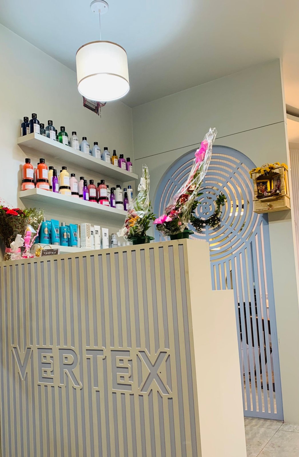 Vertex Unisex Salons