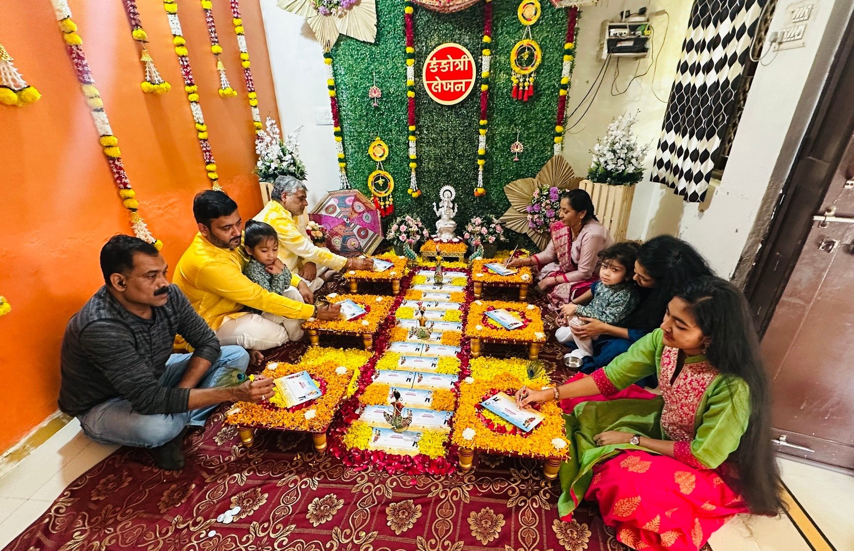 Om Events & Balloon Decoration