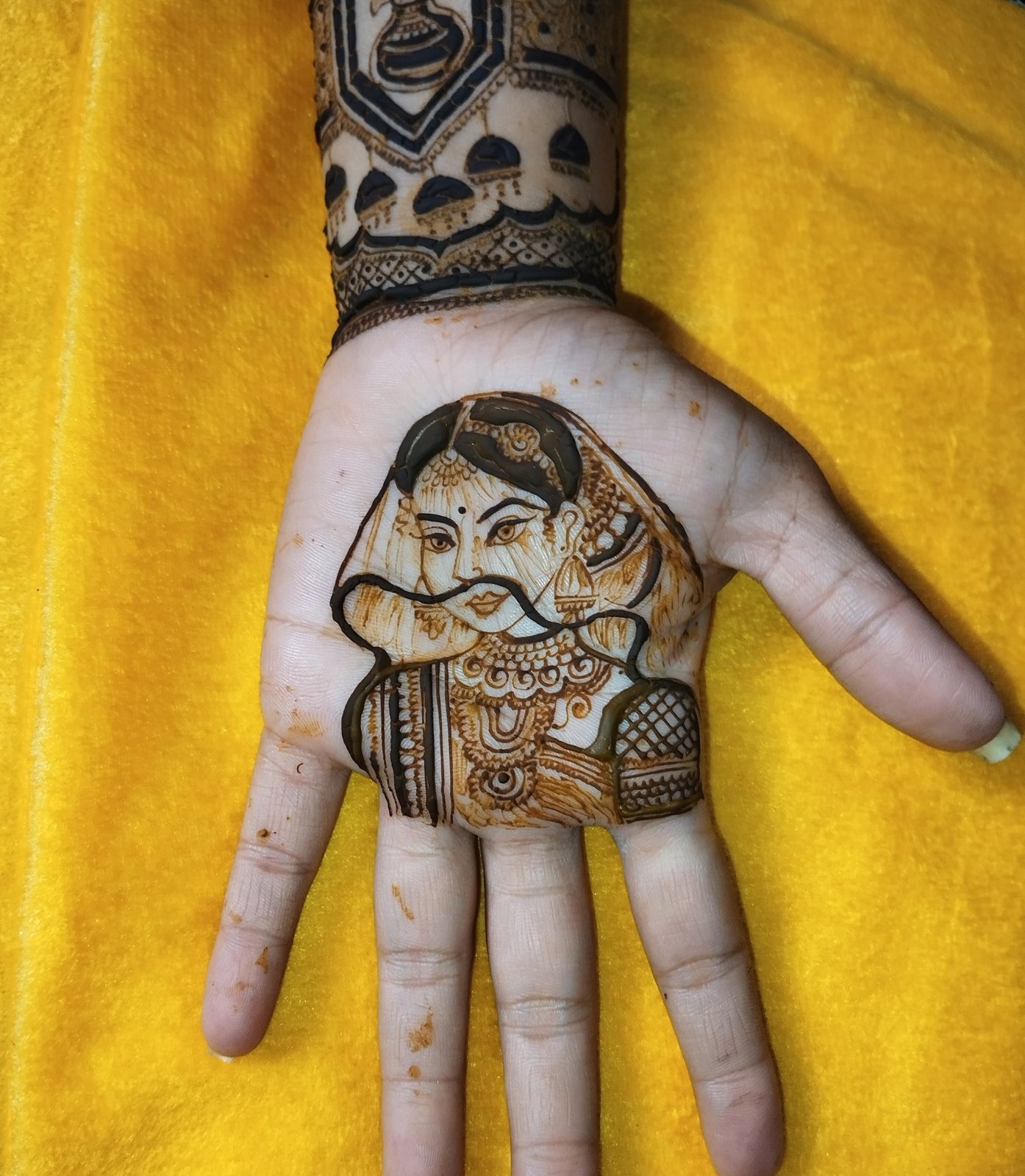 Poojas Mehendi Art
