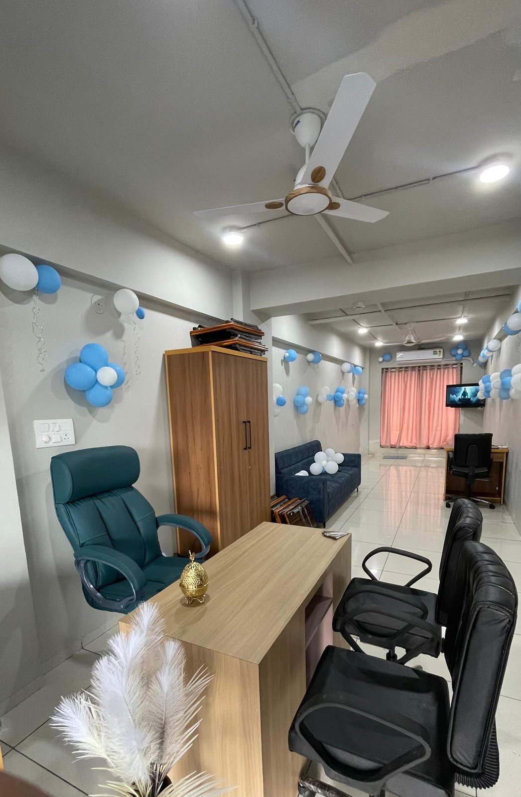 Riddhi Mehndi & Nail's Studio