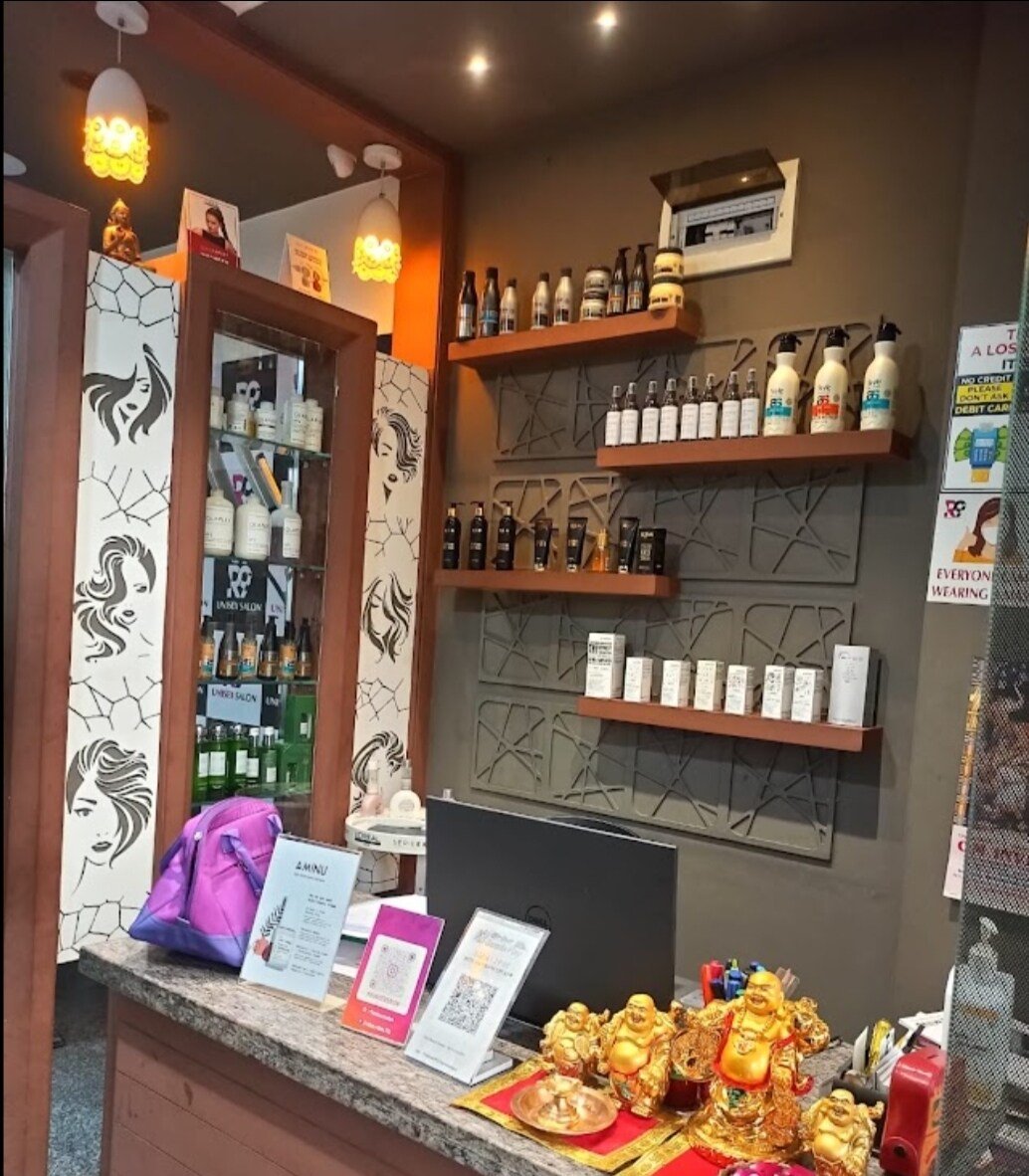 R9 Unisex Salon