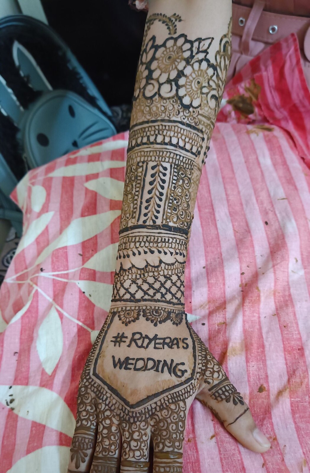 Rj Mehndi