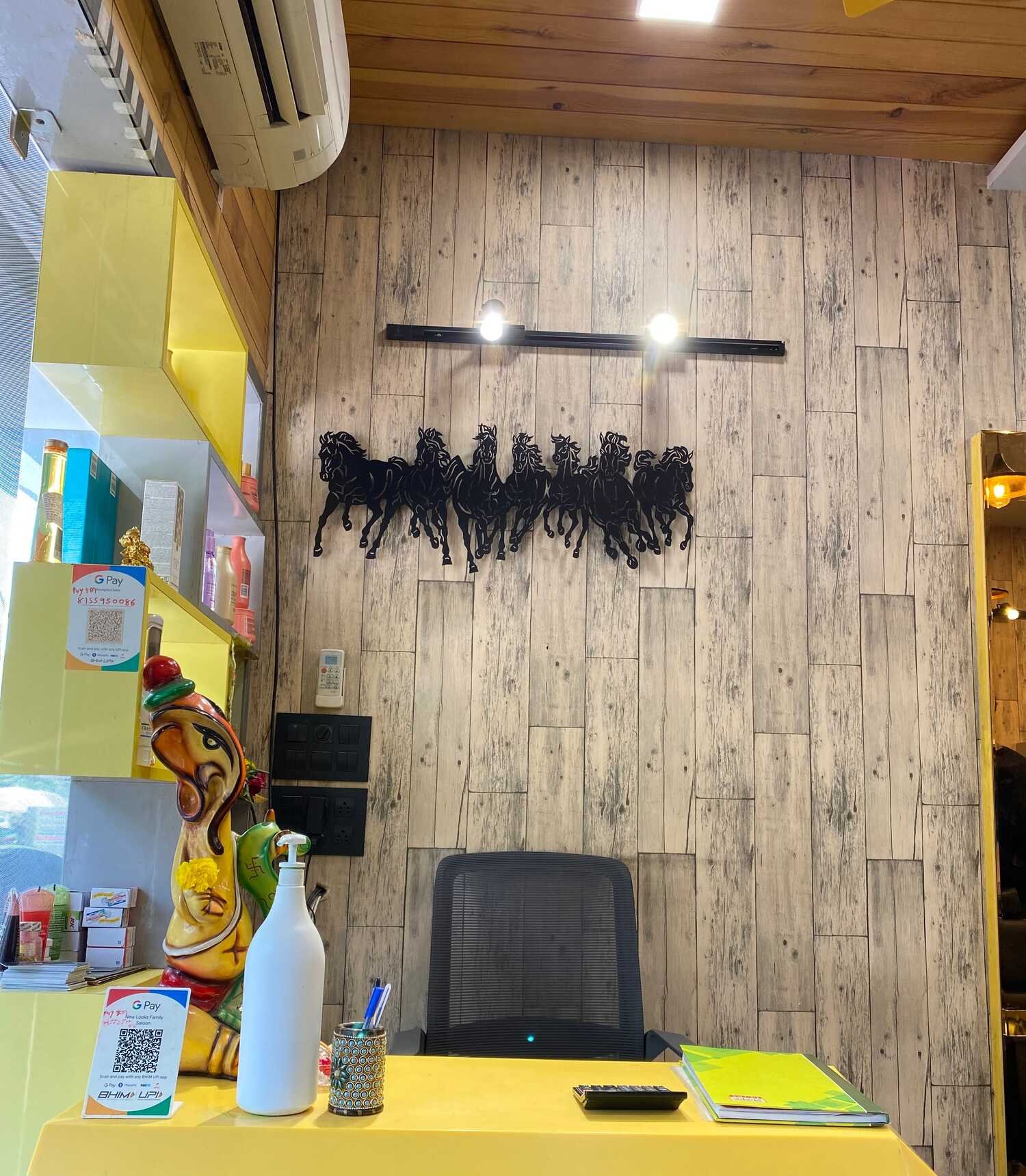 New Looks Family Salon