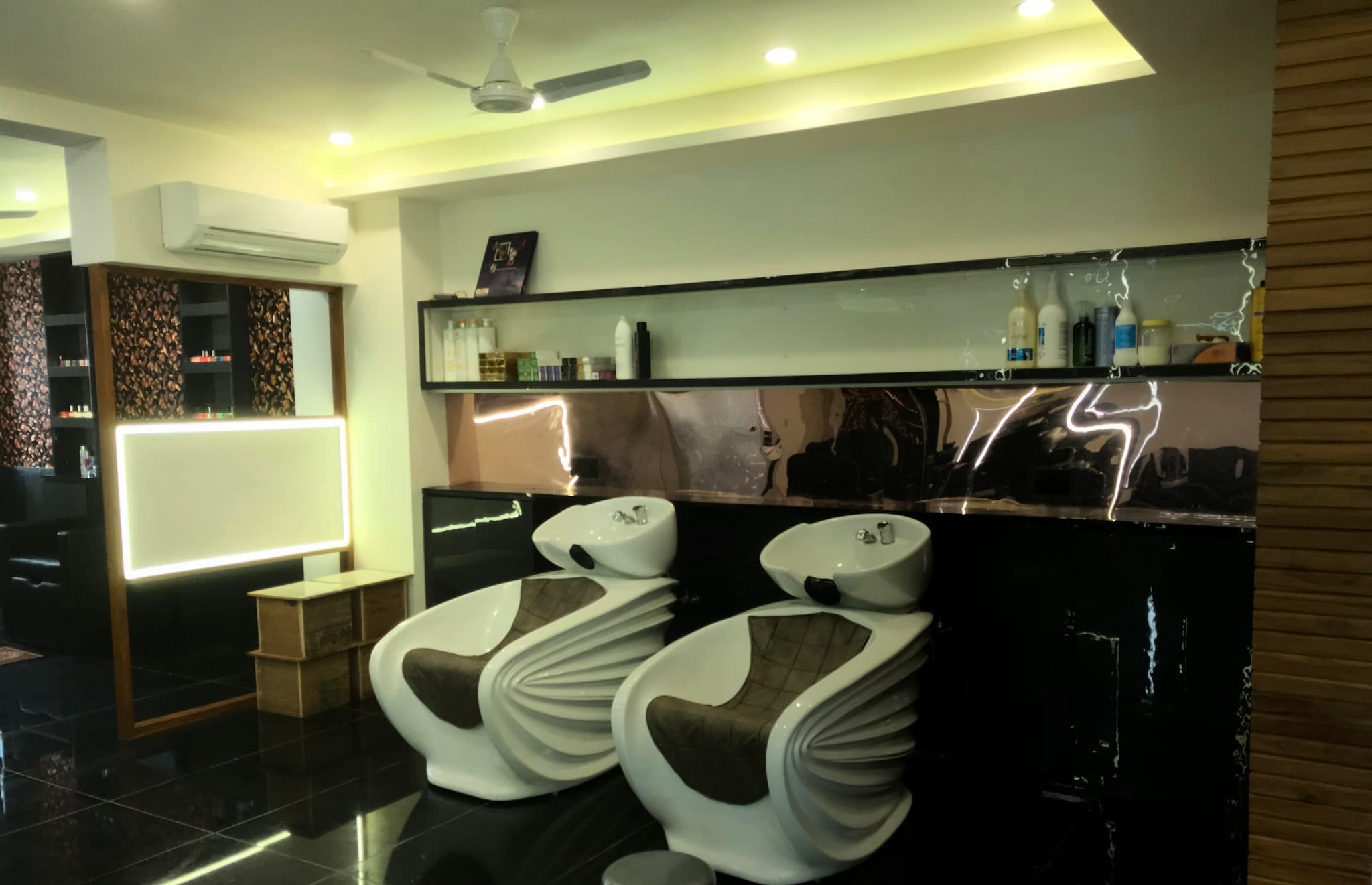 Shirley Beauty Salon