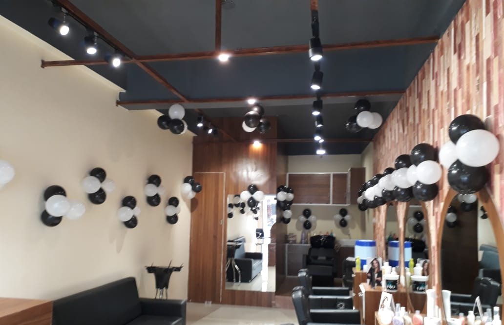 Zahra Unisex Salon