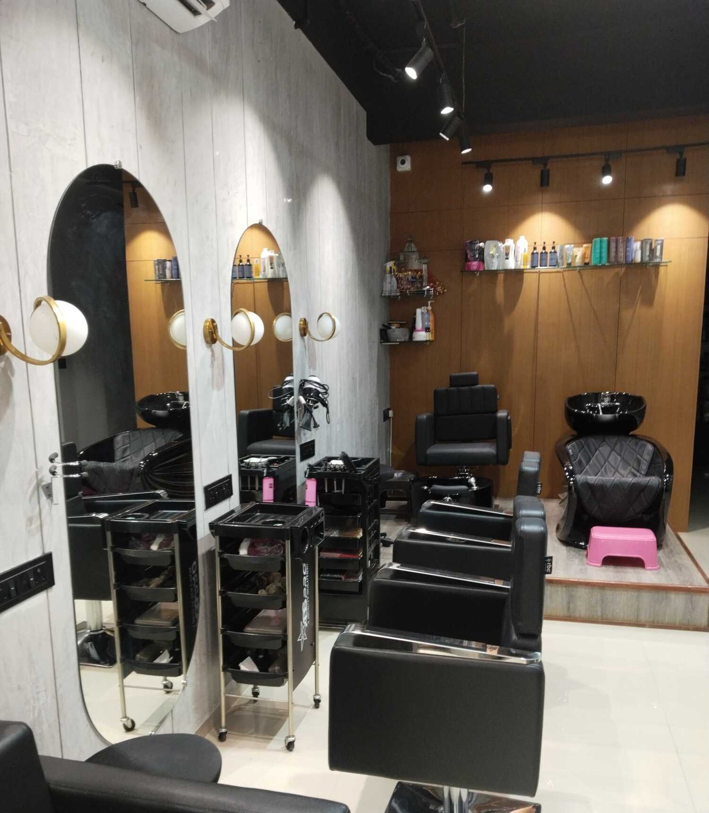 Ujjwal Makeover & Academy