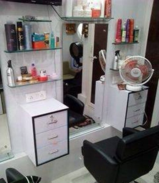 The New Raj Family Salon