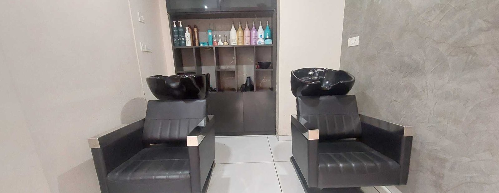 Baroda Unisex Salon