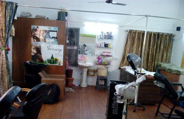 New Adron Beauty Parlour & Academic