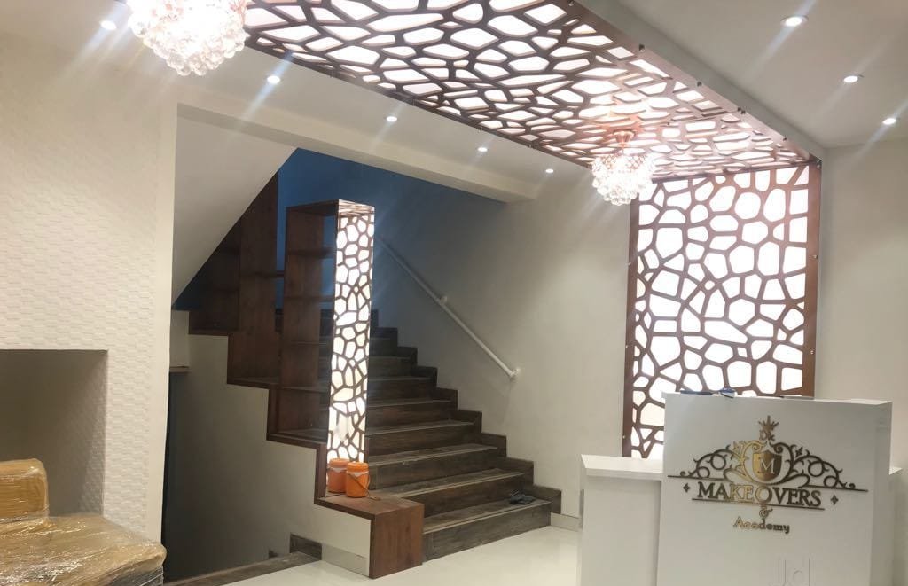 Makeovers By Deepa Khanna & Academy