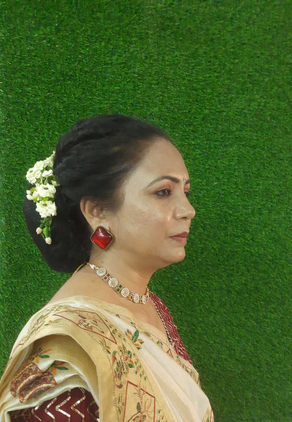Leenas Beauty Clinic and Salon