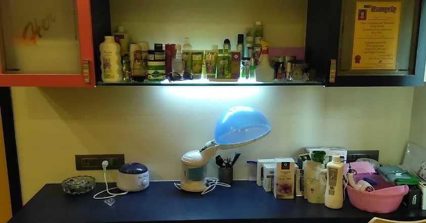 Green's Beauty Salon