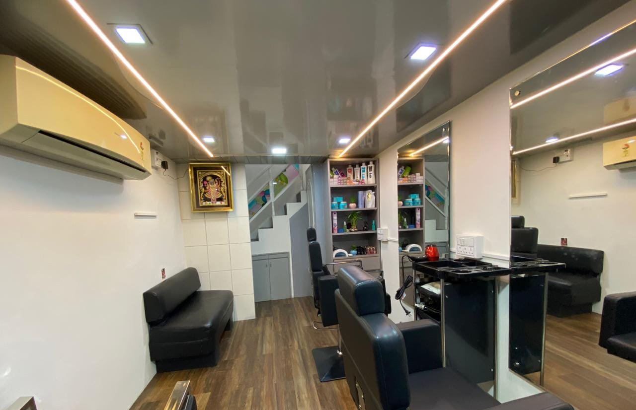 Felicity Salon