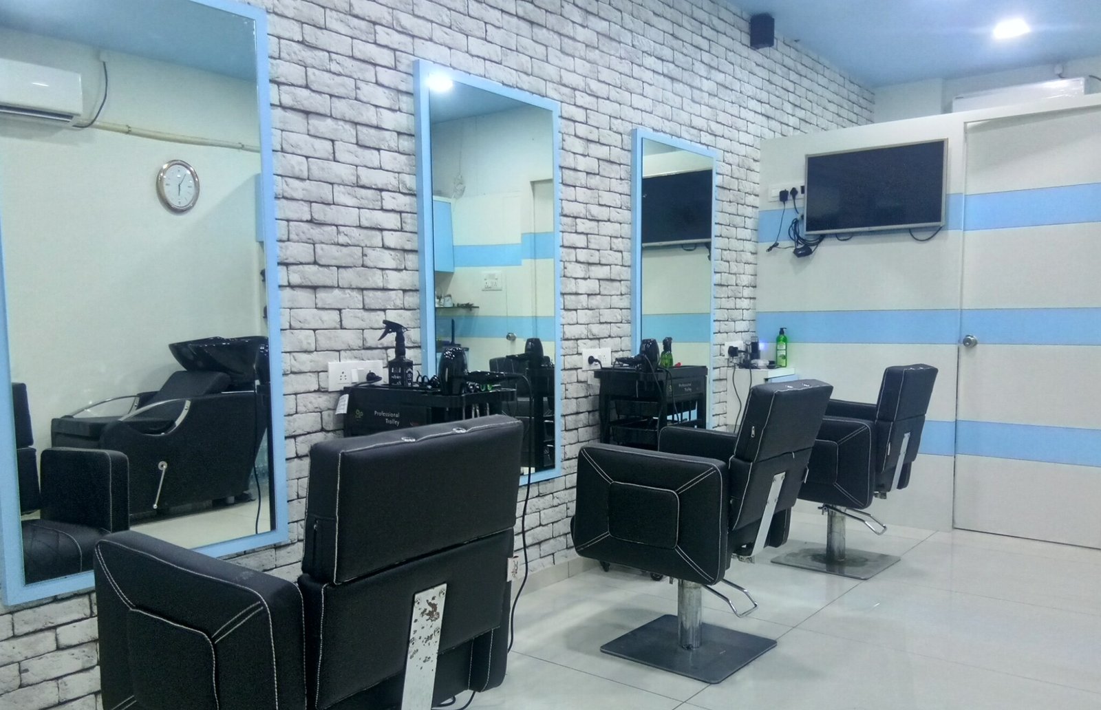 Mirror Hair & Beauty