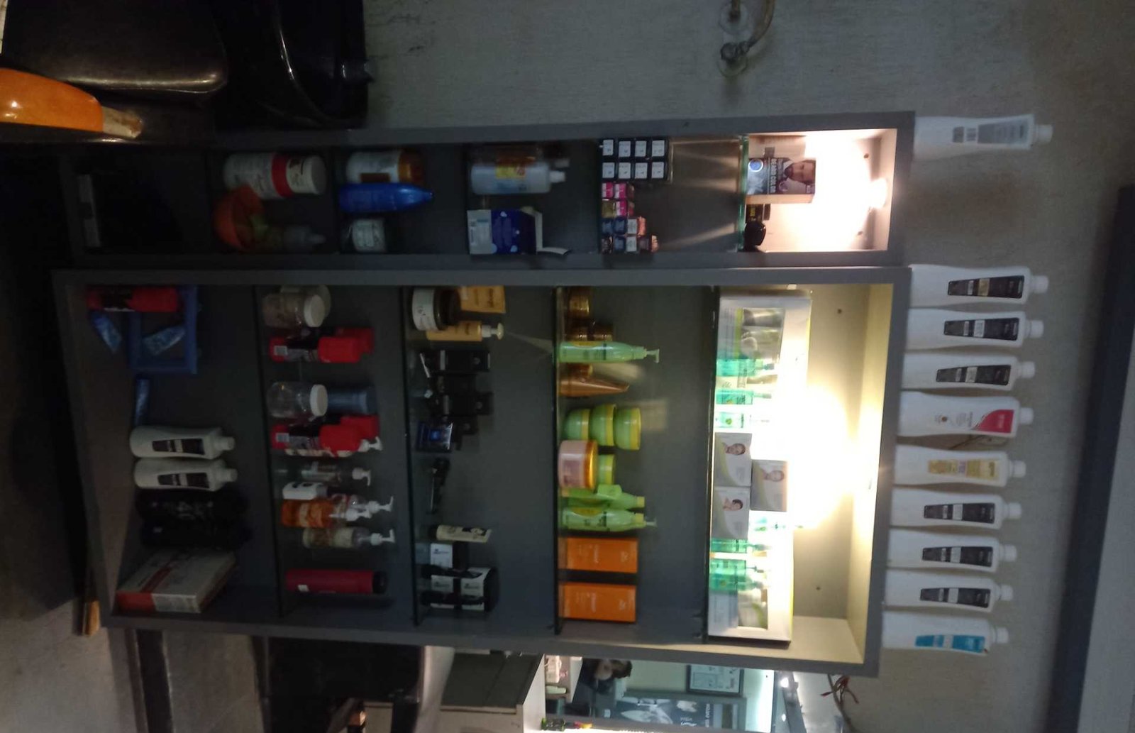 Wig Specialist (X'pert Family Salon)