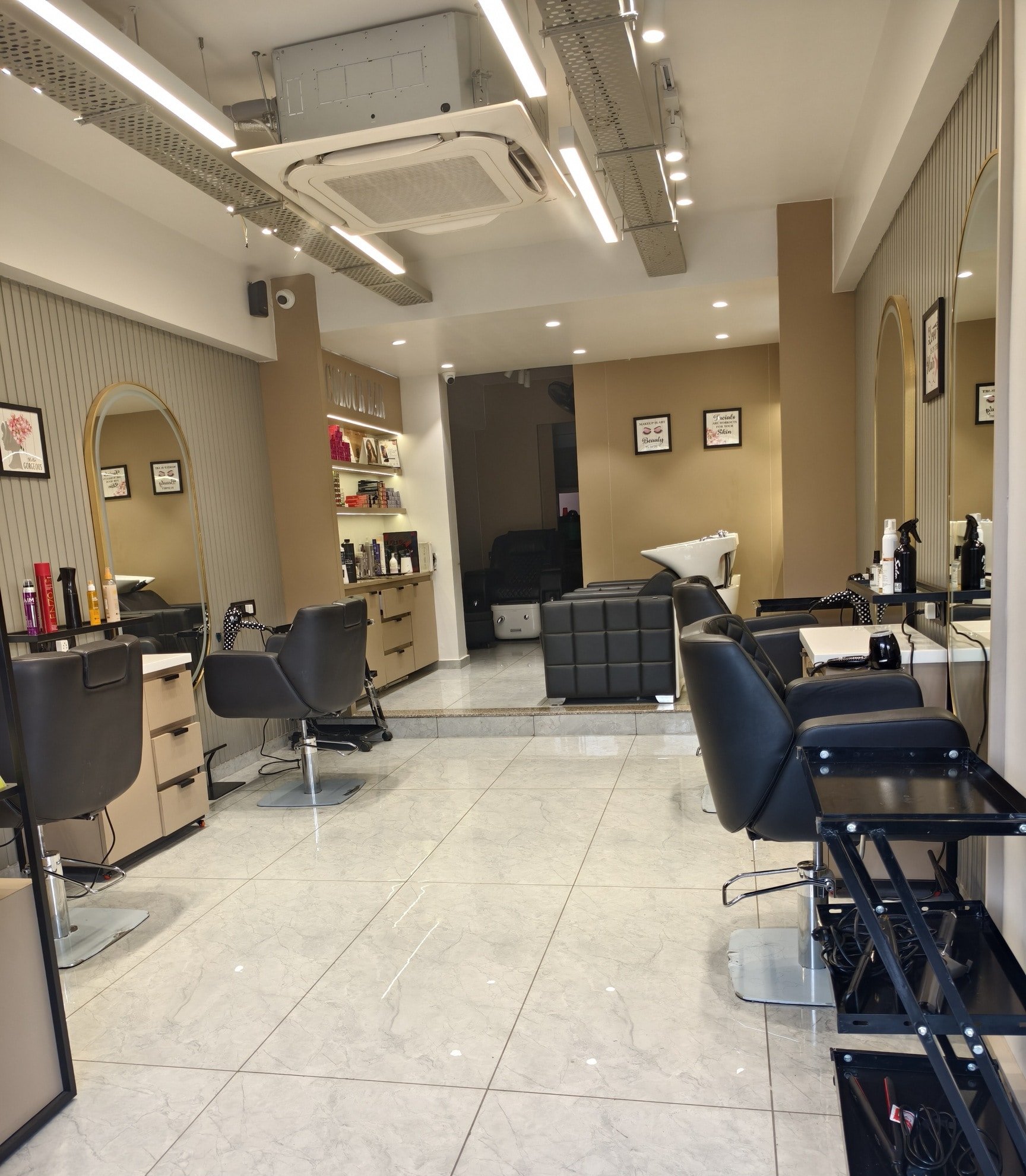 Gautams Salon