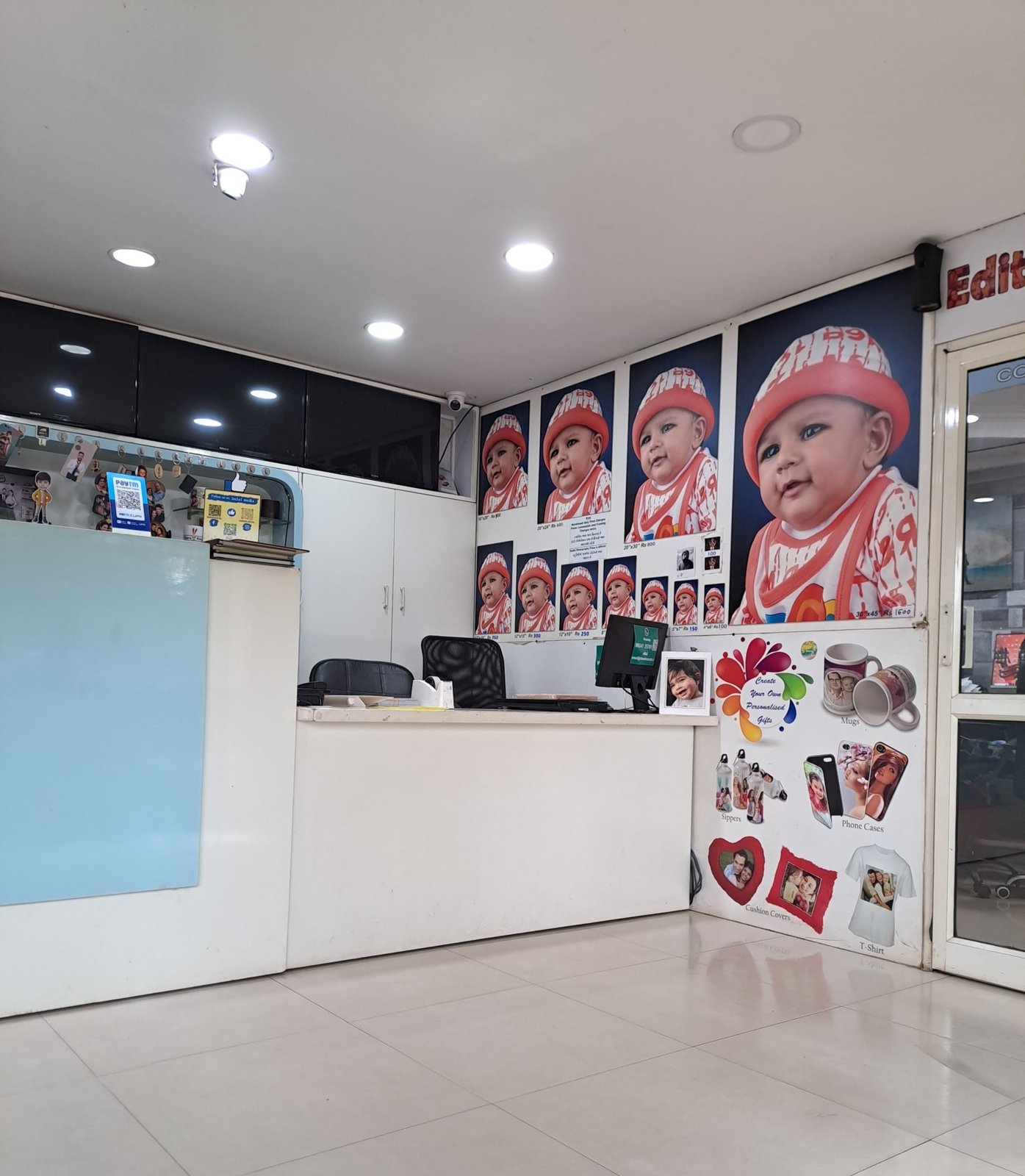 Chandra Photo Studio