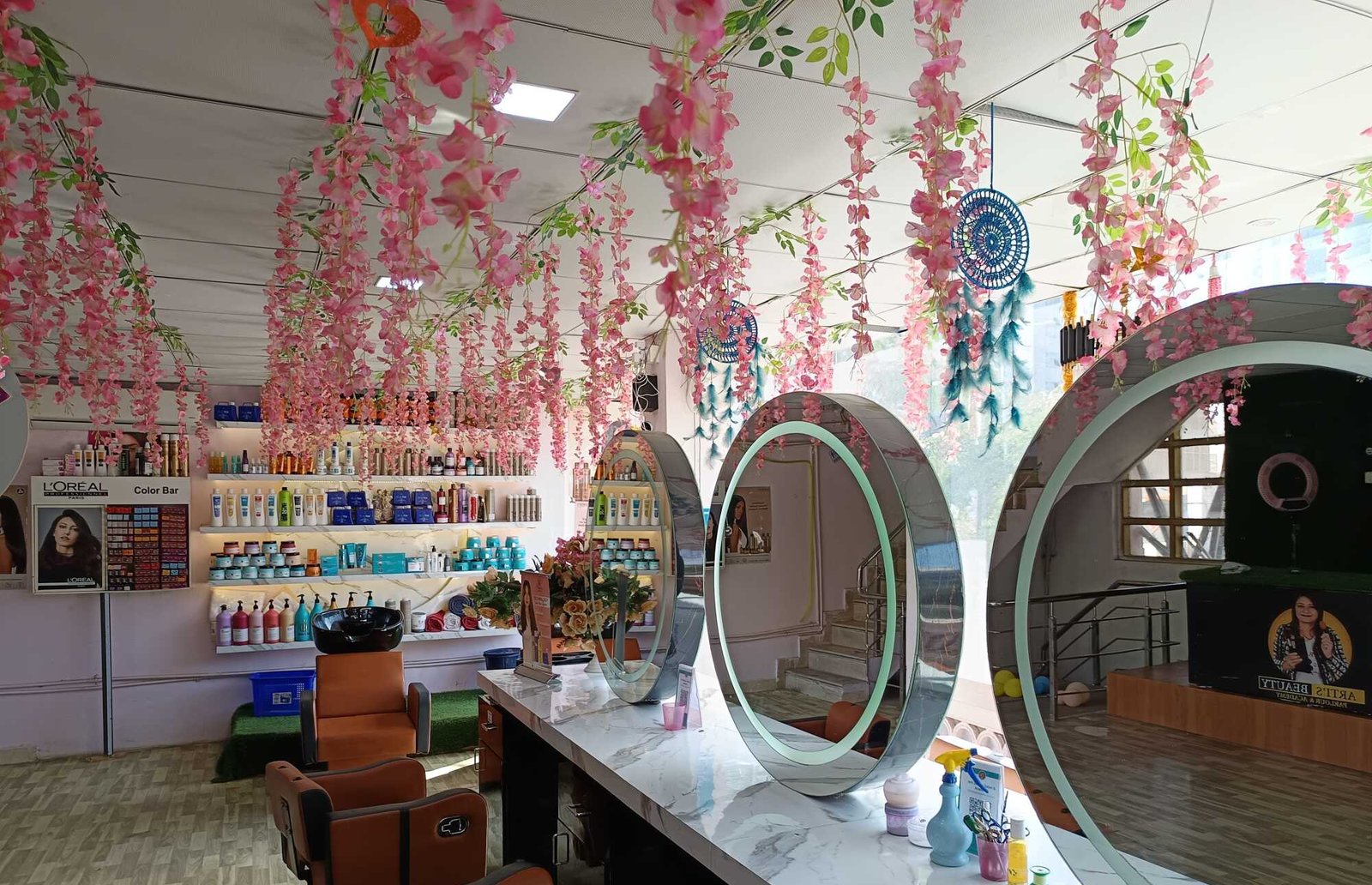 Arti Beauty Parlour And Academy