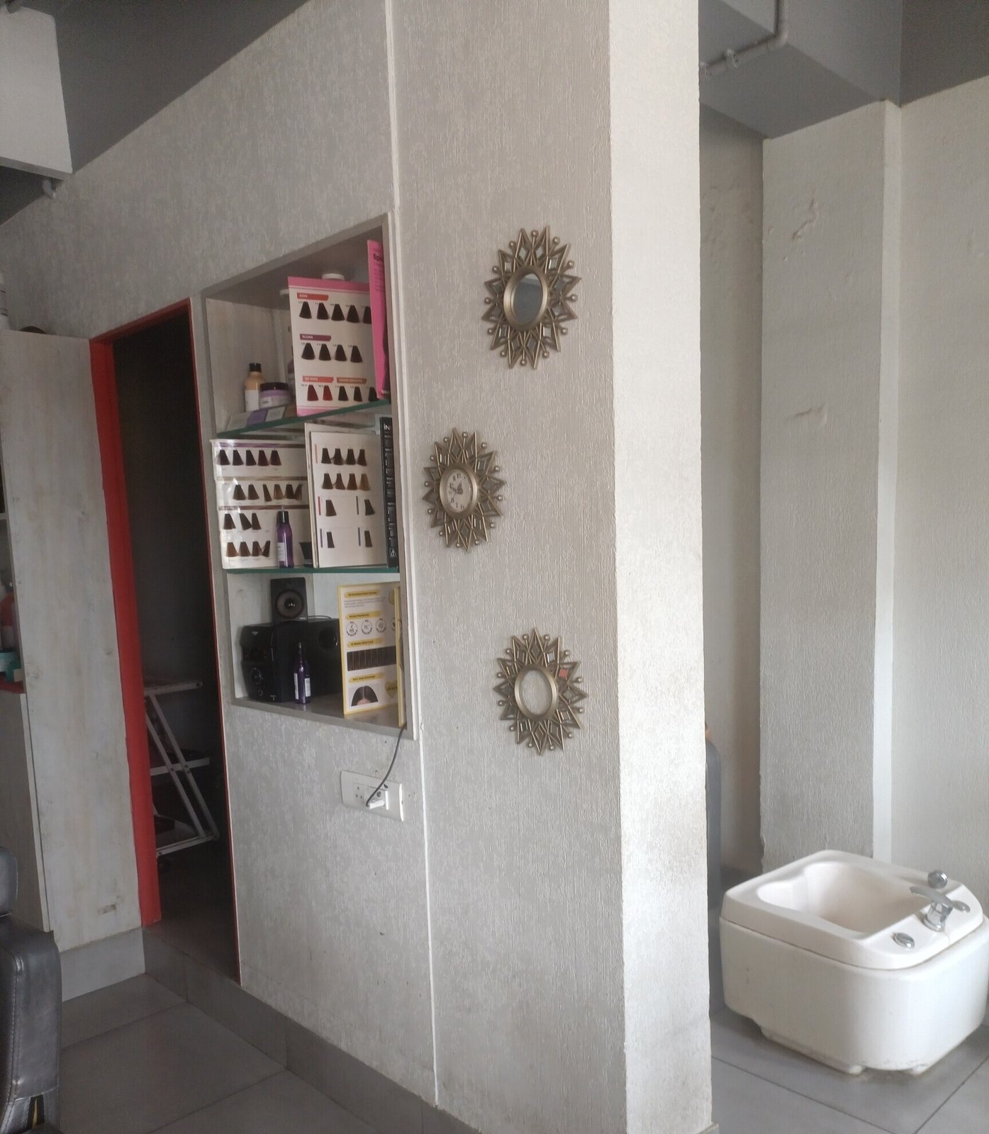 Bloom Salon